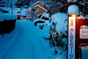 Sne i indkørslen til BB Hotel Albertine